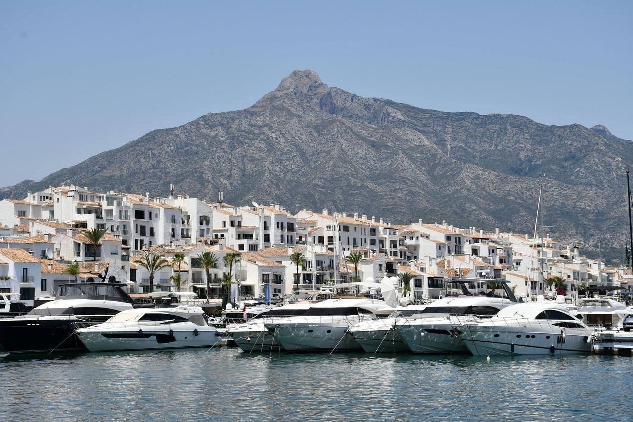 VUT Licensing in Benalmádena: The 2026 Owner's Guide